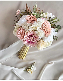 Yapay Pembe Krizantem El Buketi