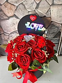 Kutuda Yapay Gül & Ayıcık (ışıklı love led)