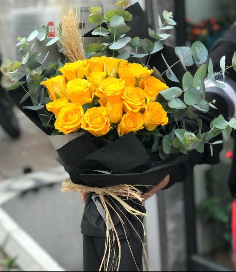 15 adet İthal Sarı Gül