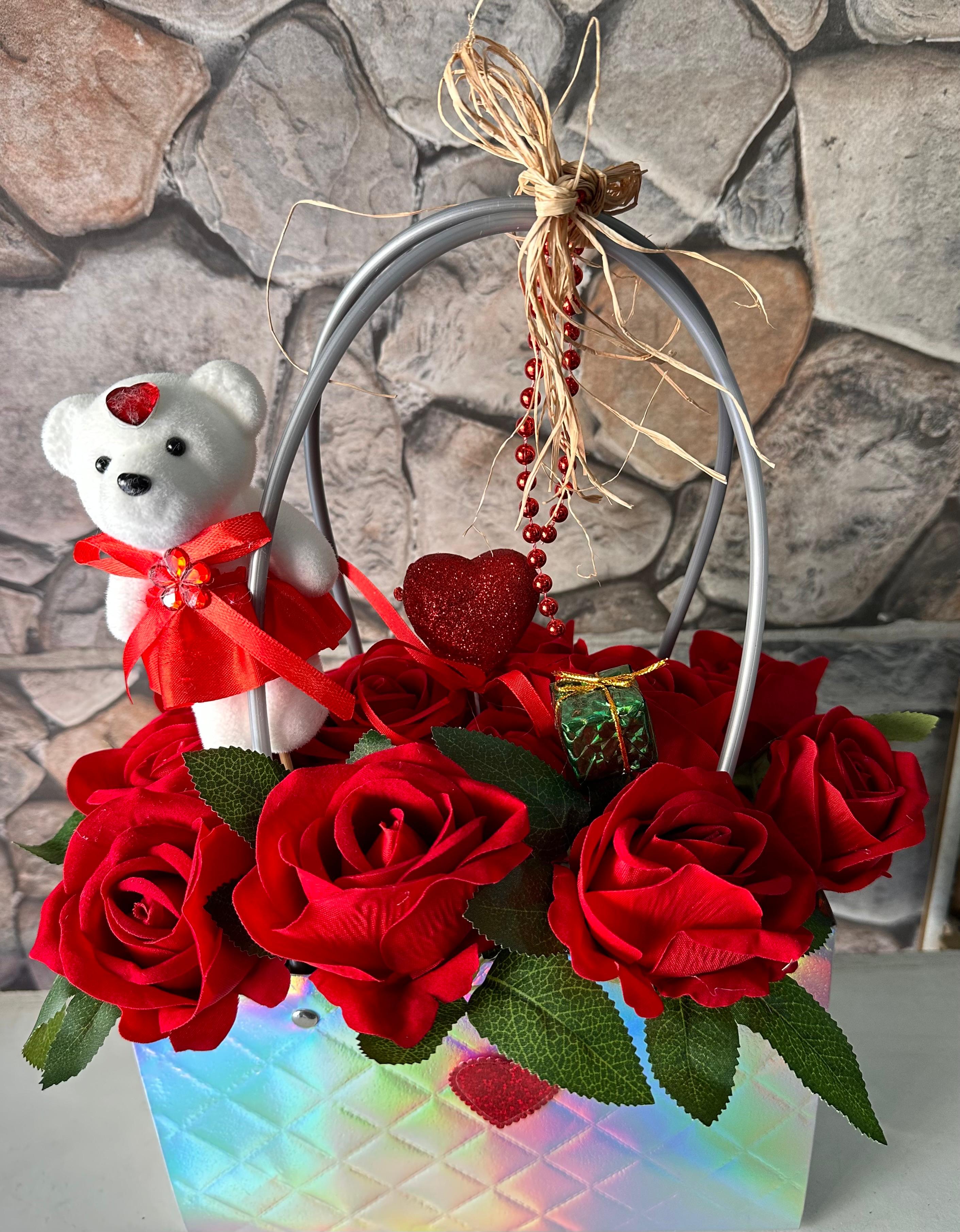 Çantada 10'lu Yapay Gül