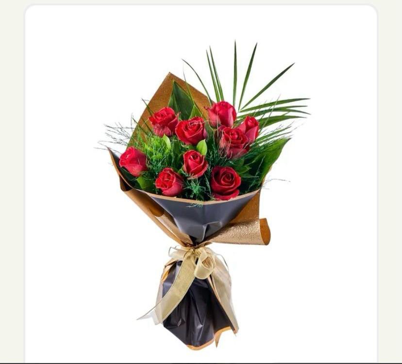 9'lu canlı kırmızı gül